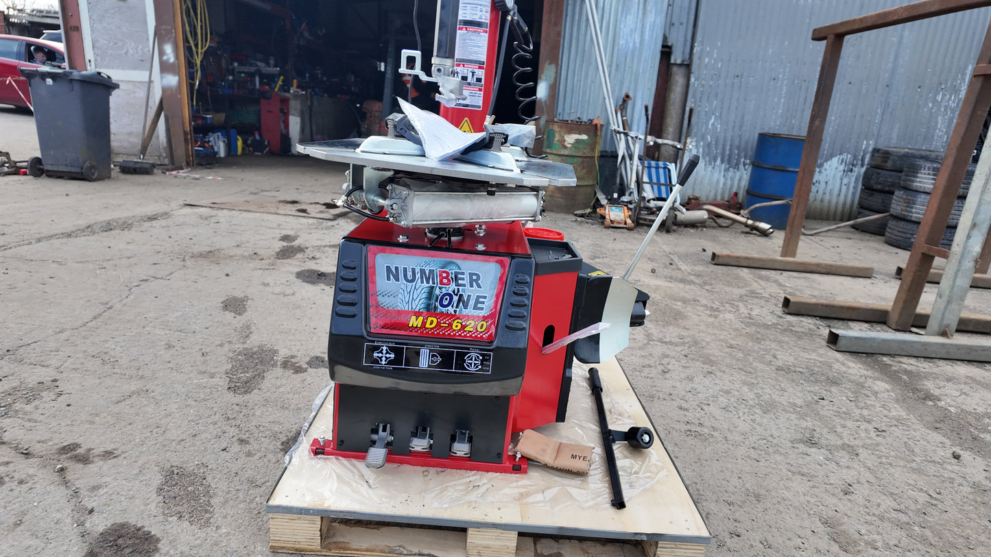 Semi-Automatic Tyre Changer – MD-620