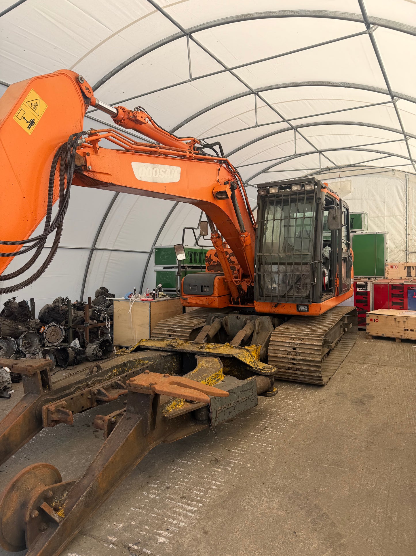 30ft x 40ft Storage Shelter (Extra Heavy Duty 900g PVC, Winch Door)
