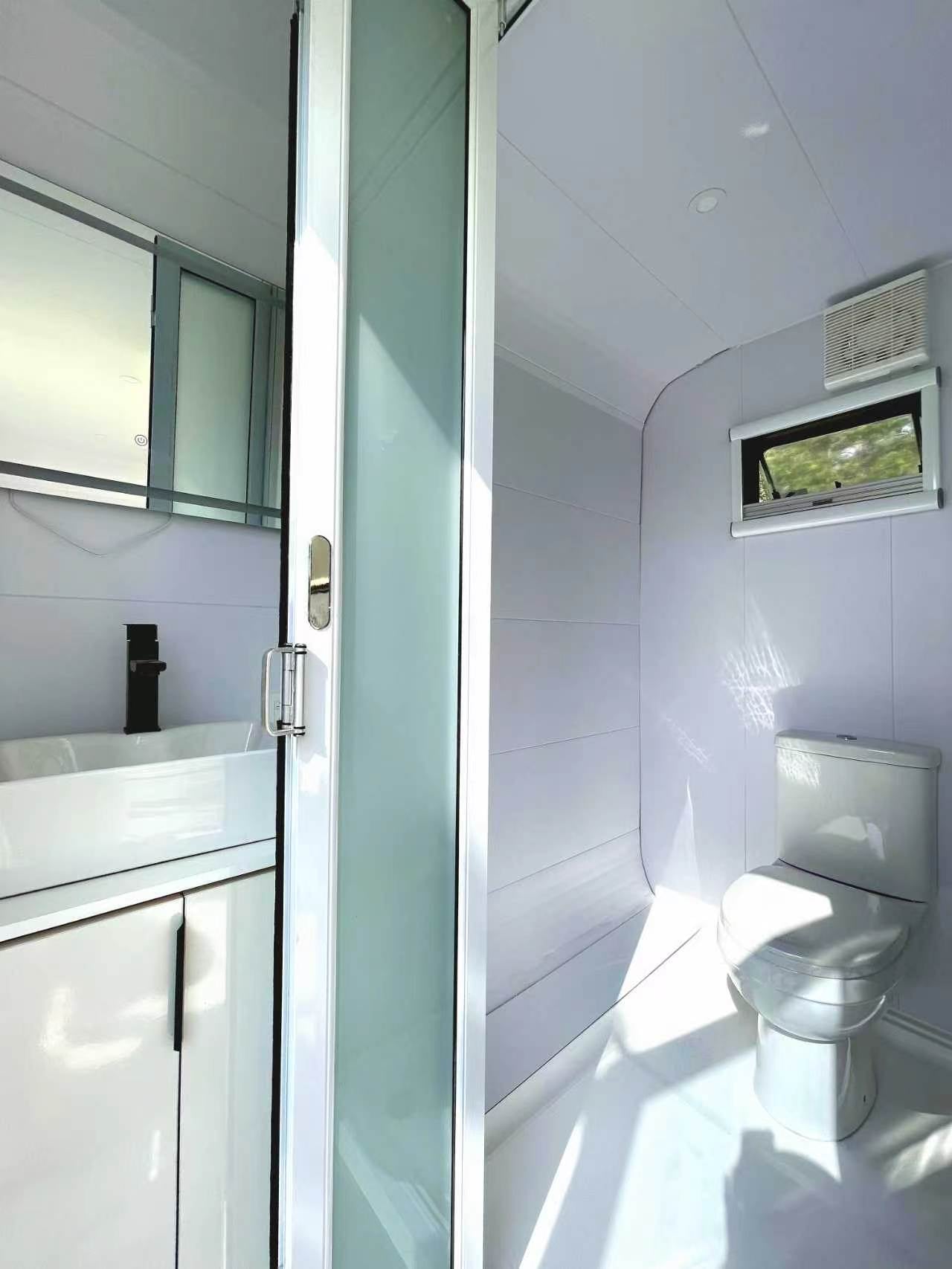6m Self-Contained Cabin – Push-Out Type with Shower (75mm Insulated)