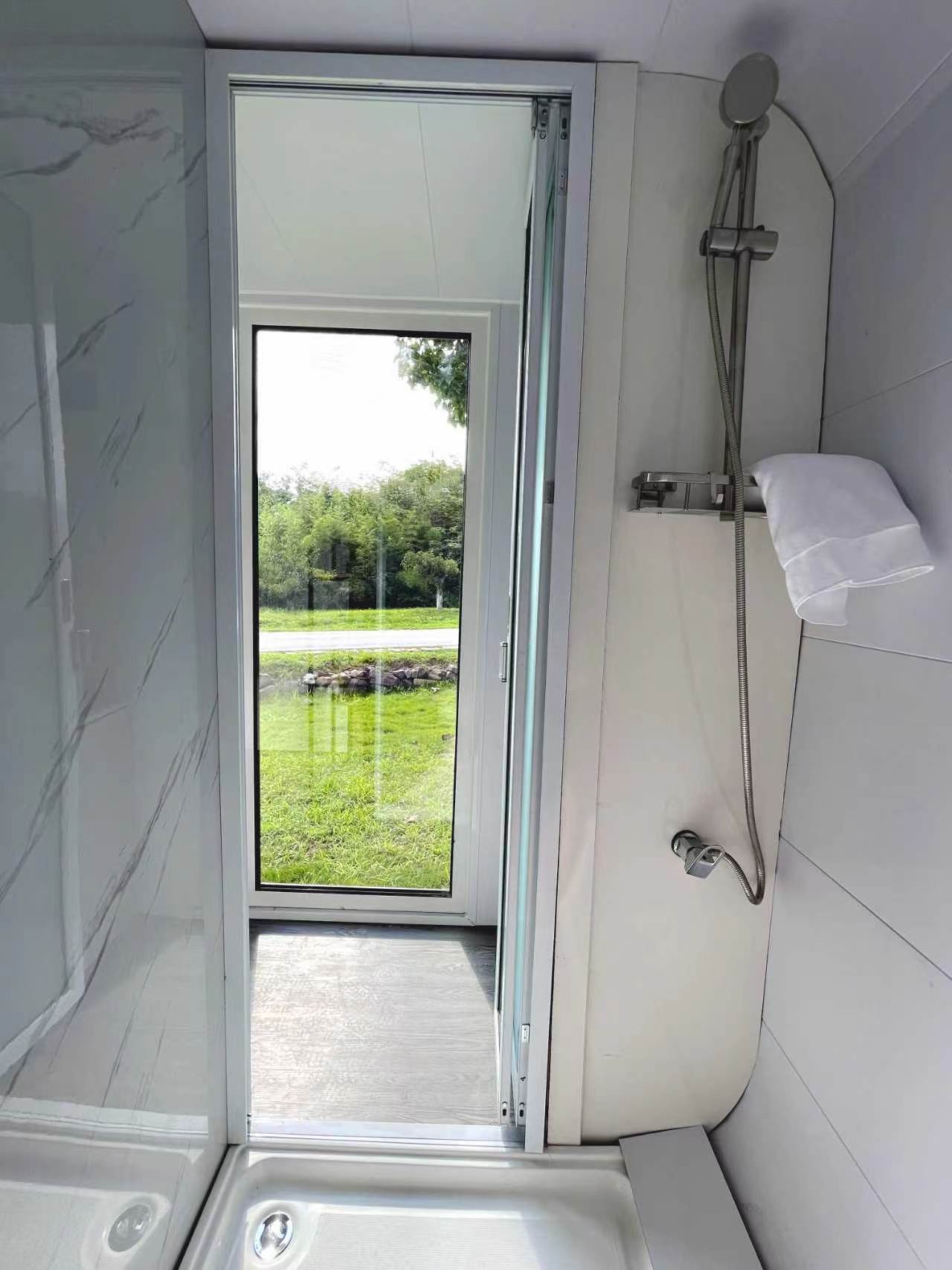 6m Self-Contained Cabin – Push-Out Type with Shower (75mm Insulated)