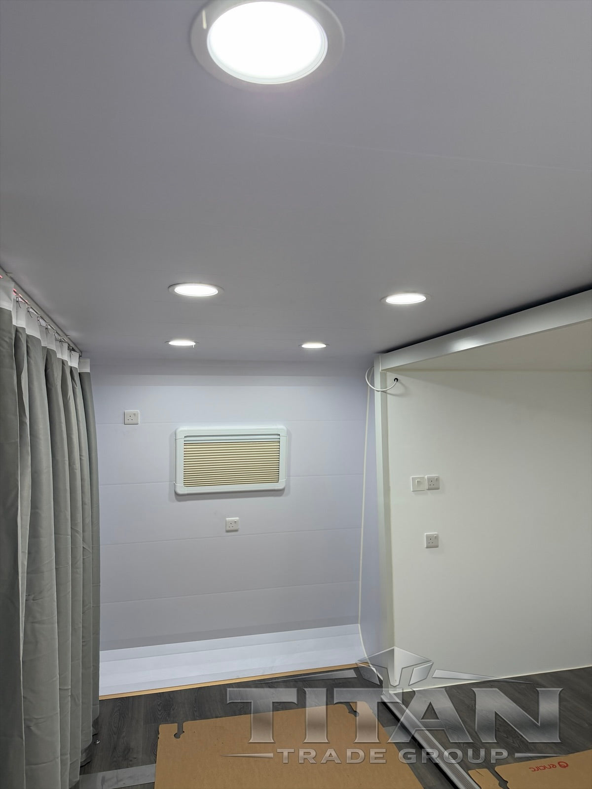 6m Push-Out Pod House – White – 75mm Insulated with Shower