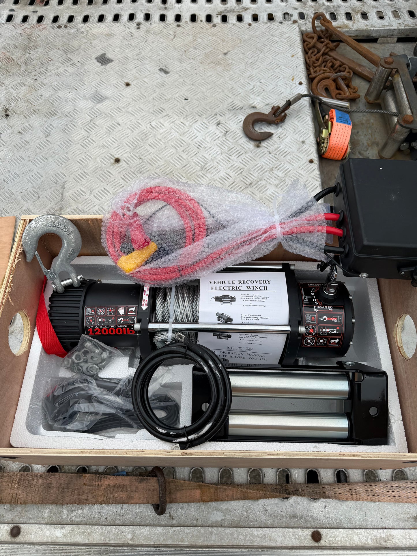 12,000lb Electric Winch Kit – Heavy Duty Recovery Winch (12V)