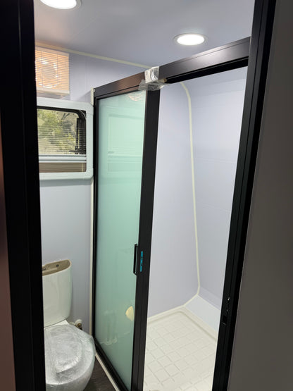 6m Push-Out Pod House – White – 75mm Insulated with Shower