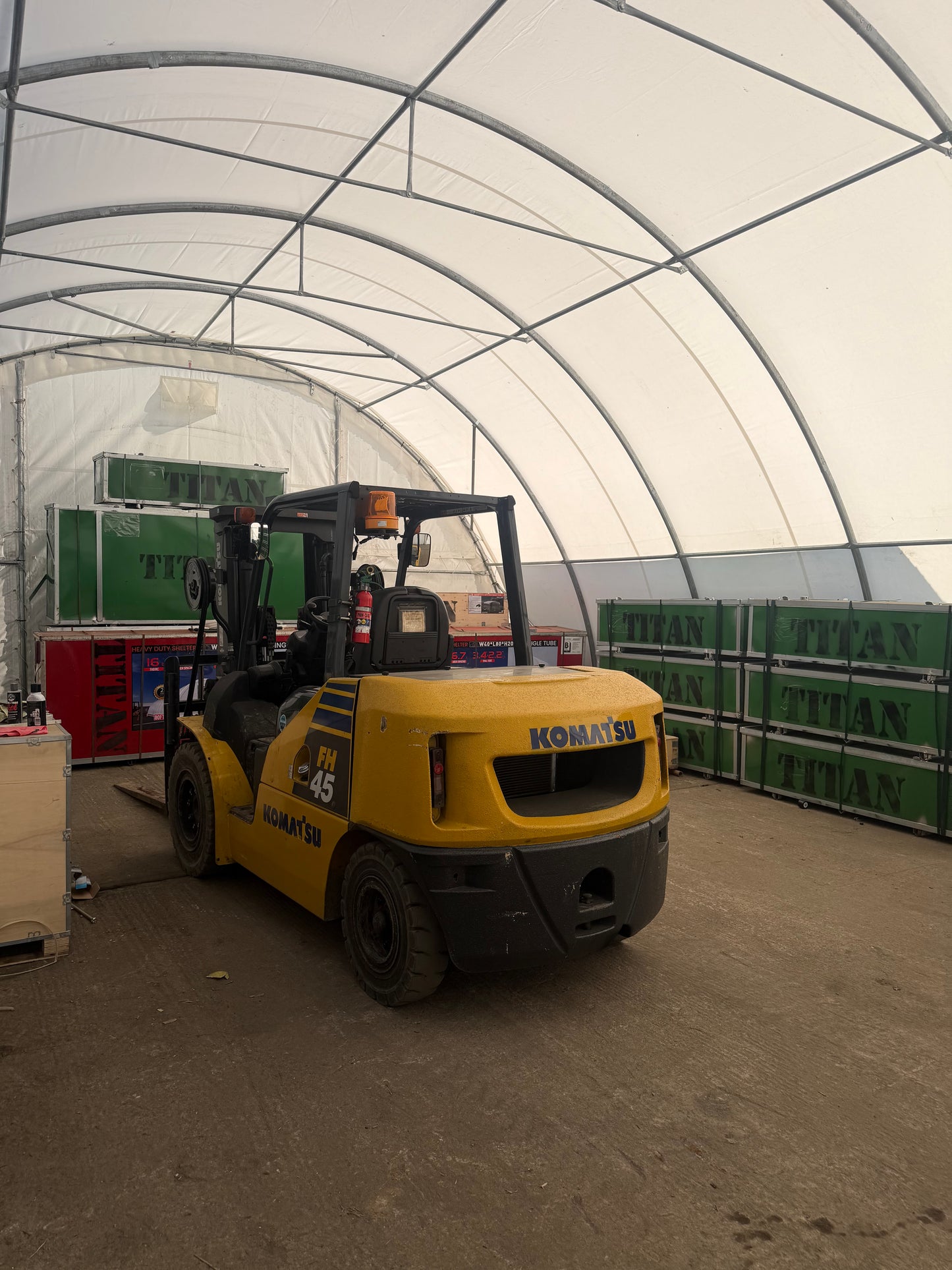 30ft x 40ft Storage Shelter (Extra Heavy Duty 900g PVC, Winch Door)
