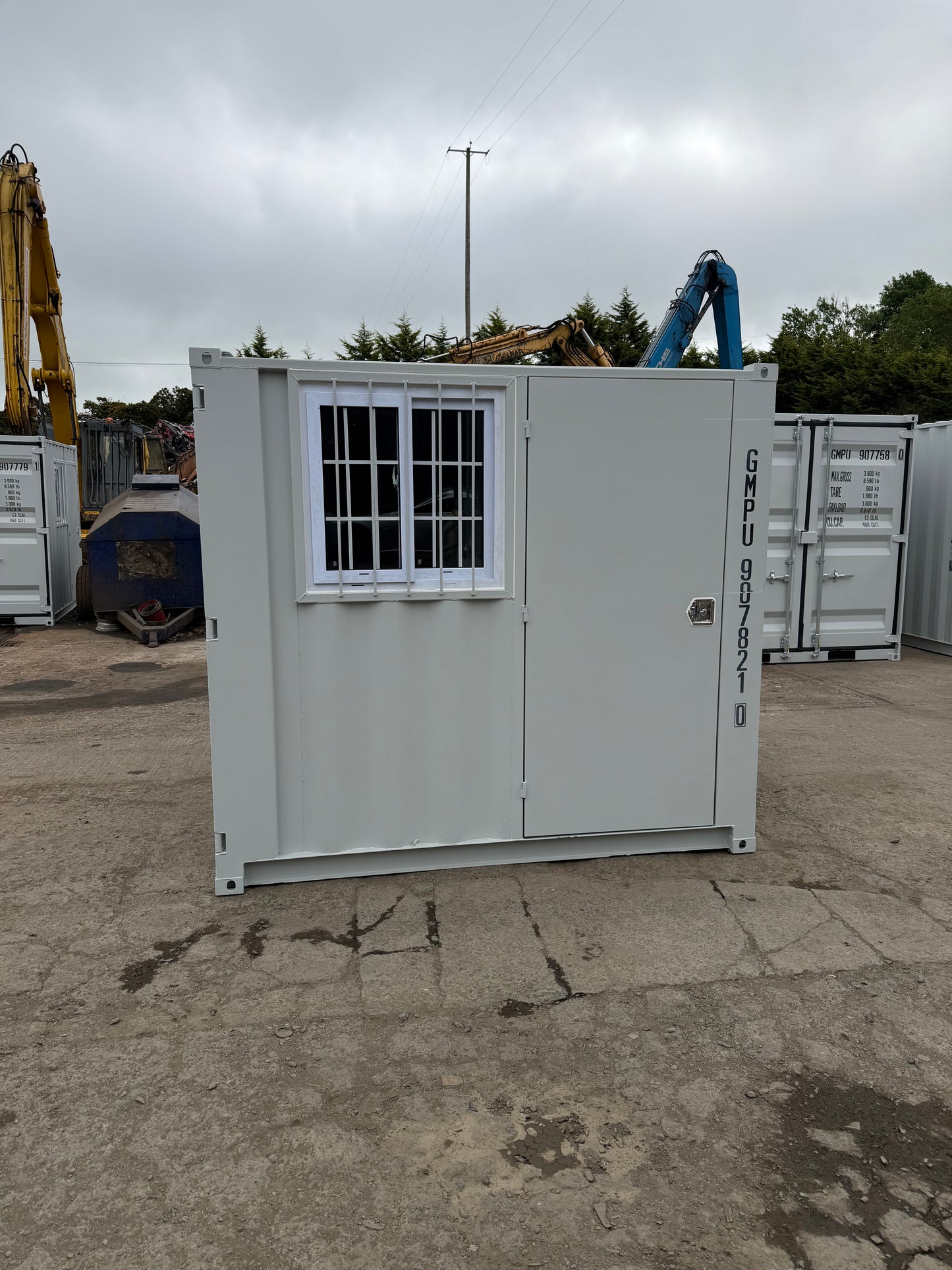Mini Storage Container Ireland – Steel Site Container with Window & Double Door Access